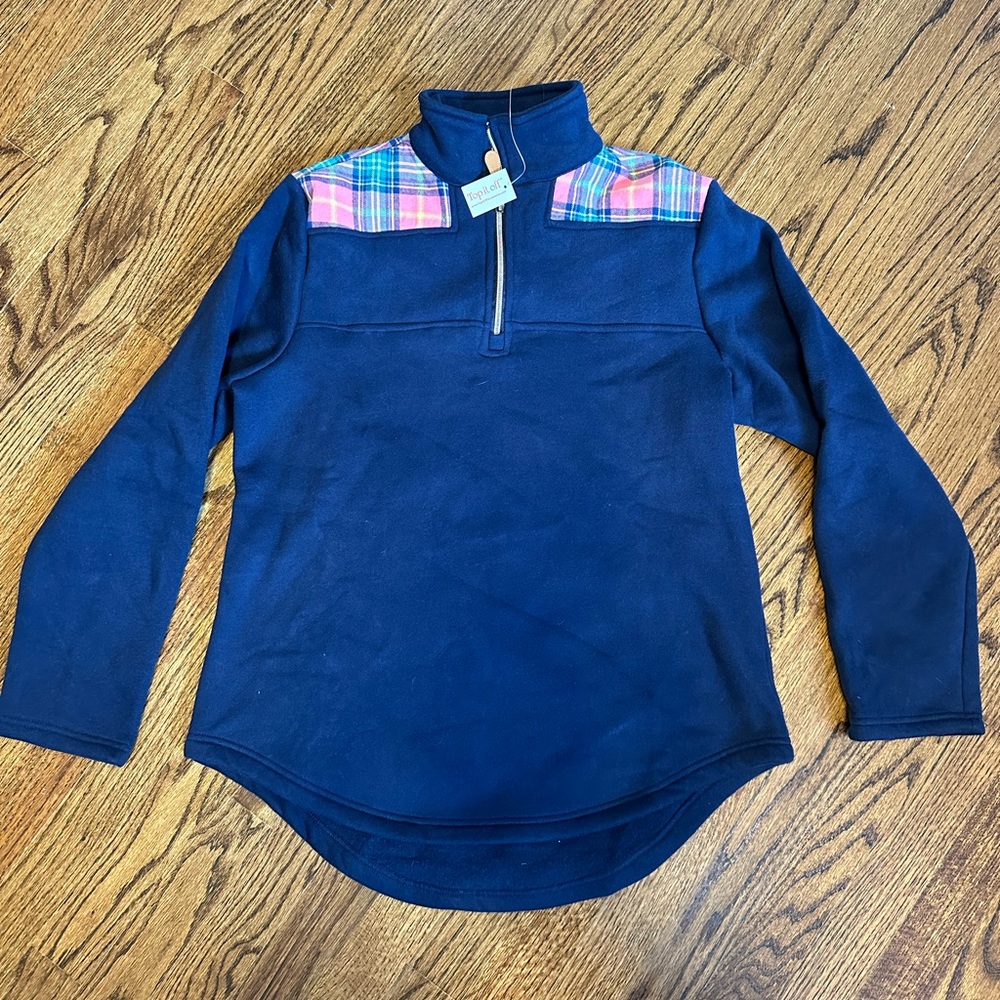 Women’s quarter zip pullover fleece.